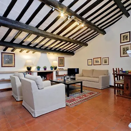Benedetta Apartment *
